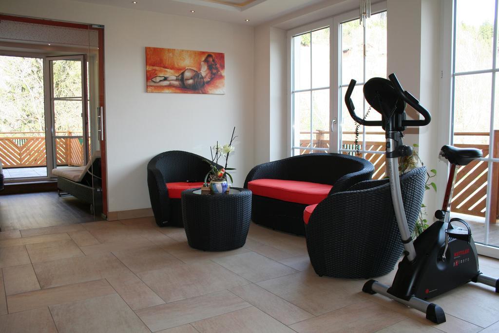 Hotel Schweizerhaus 3*